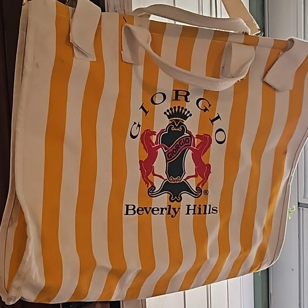 Giorgio Beverly Hills vintage iconic bag - Picture 2 of 3